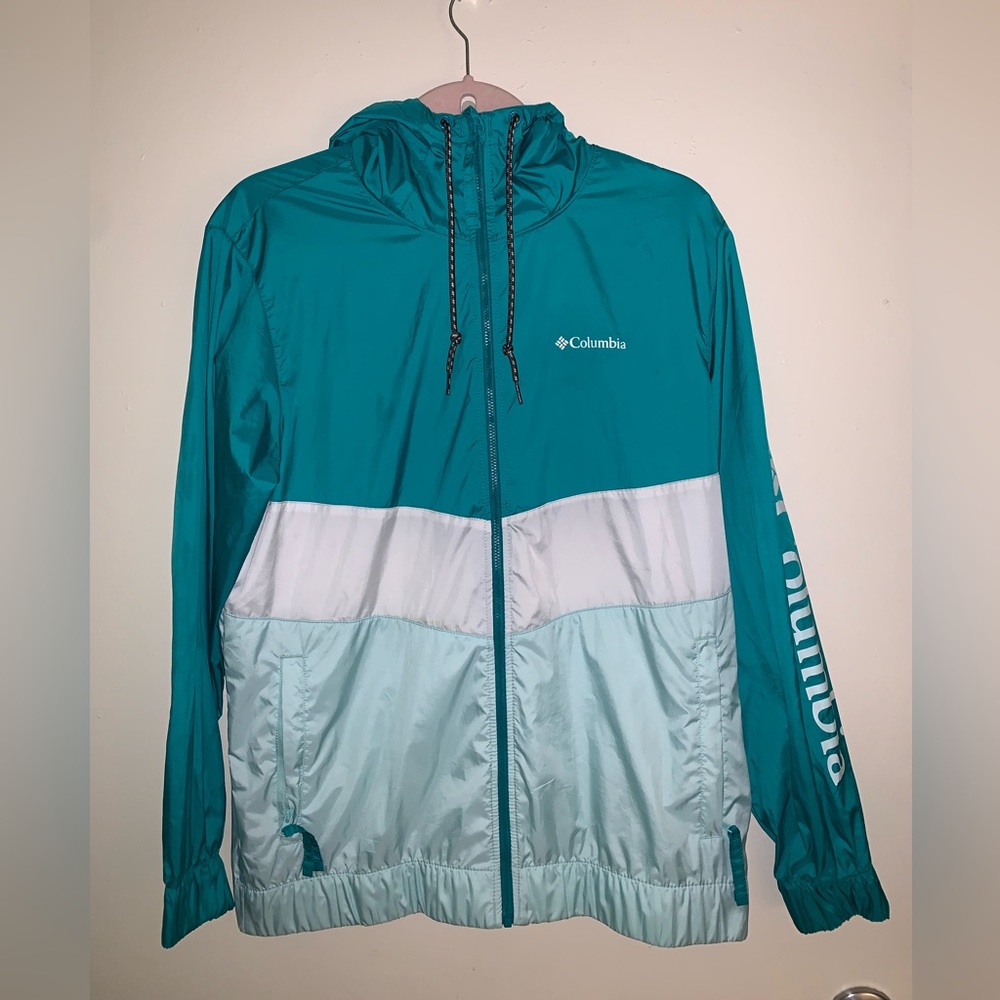 Columbia Sportswear Company Women’s Medium Tricolor Windbreaker